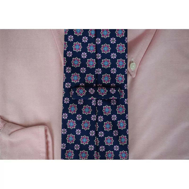 "Paul Stuart Navy w/ Pink Foulard Print Italian Silk Tie"